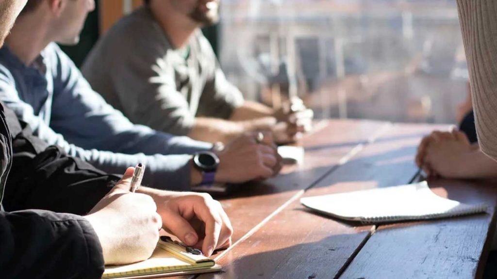 ¿Cómo negociar una deuda si no tengo dinero? 3 Formas de tener ÉXITO 4 Los despachos de cobranza negociaran tu deuda