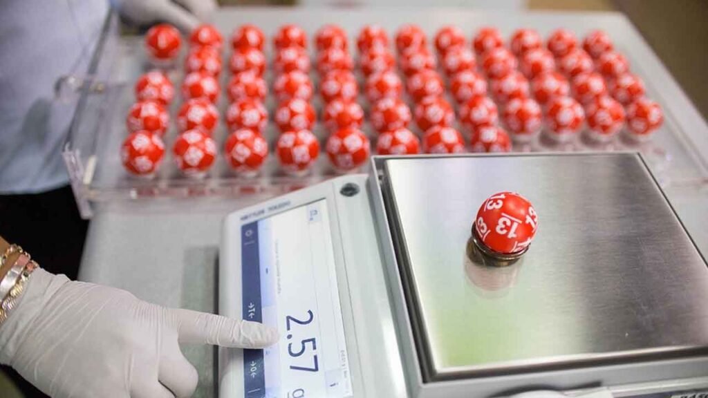 Checa los números ganadores del Melate